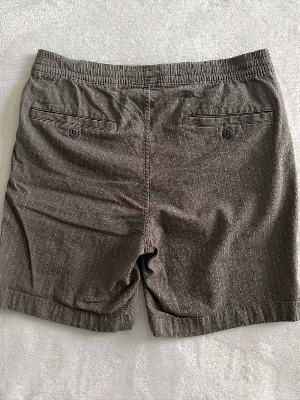 Abercrombie & Fitch Men's Flat Front Shorts Gray Pinstripe Size M Linen Blend